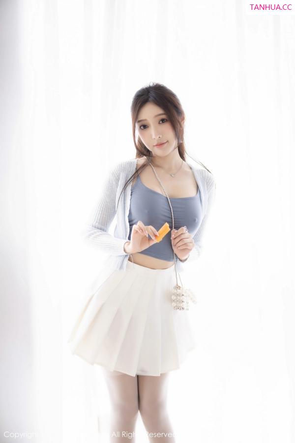 王馨瑶  [XiuRen]高清写真图 2023.10.16 No.7515 王馨瑶yanni 丝袜美腿第43张图片